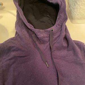 Lululemon light weight hoodie size 4 sweatshirt